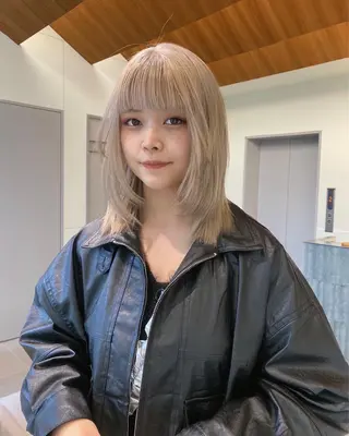ミディアム カラー 履歴回収❎ブリーチ/ レイヤーボブ🪄aiのヘアスタイル
