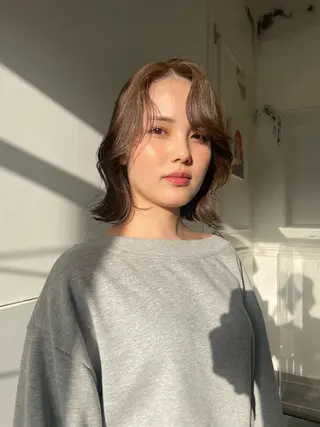 ミディアム カラー 前田 雄のヘアスタイル