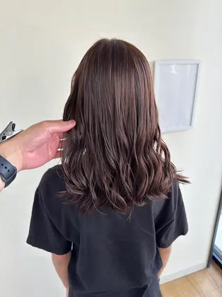 セミロング カラー ハイライトカラー✨ グレージュ✨鎌倉光洋のヘアスタイル