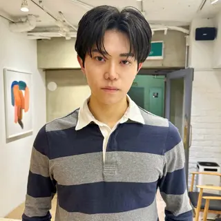 ミディアム メンズ センターパート 田形清流のヘアスタイル
