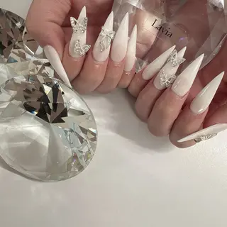 ネイル lavia🖤 ayumiのネイルデザイン