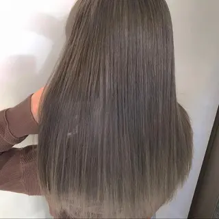 ロング YUI𓍯ｴｸｽﾃ /ﾆｭｱﾝｽｶﾗｰのヘアスタイル