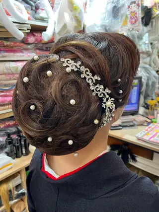 ヘアアレンジ 上辻 博司のヘアスタイル