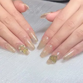 ネイル LUMINA NAYAのネイルデザイン