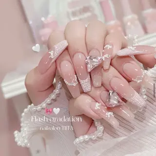 ネイル Lumi de nailsのネイルデザイン