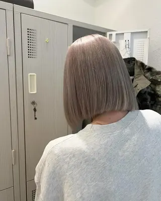 ミディアム カラー ブリーチ特化 梅田本多翔のヘアスタイル