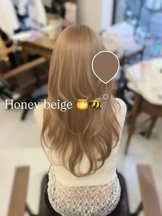 セミロング 🍒ベージュ×エンド カラー🍒まゆかのヘアスタイル