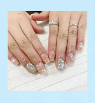 ネイル マツエク・マツパ アイブロウ new me"のネイルデザイン