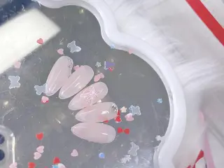 ネイル キラ キラのネイルデザイン