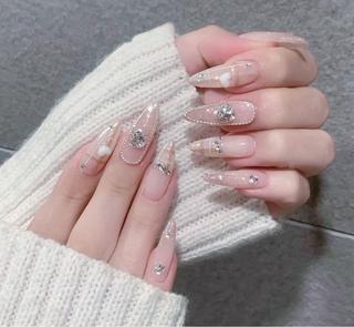 ネイル D-BEAUTY Nailsalonのネイルデザイン