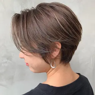ショート カラー 🉐レイヤー/塩見 弘樹🉐渋谷のヘアスタイル