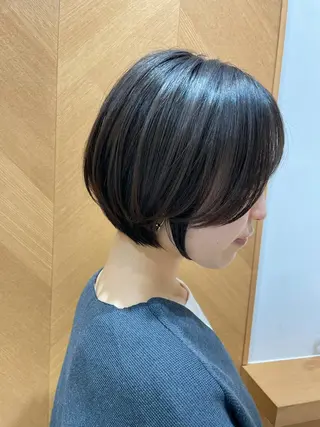ショート ARMONY秋山輝也 コテ巻き風パーマ特化のヘアスタイル