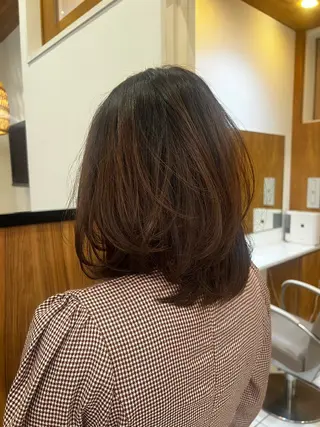 ミディアム カラー コバヤシ ユメのヘアスタイル