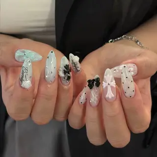 ネイル Luna Gladeのネイルデザイン