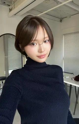 ショート 期間限定｜青山｜ 美顔形成カットのヘアスタイル