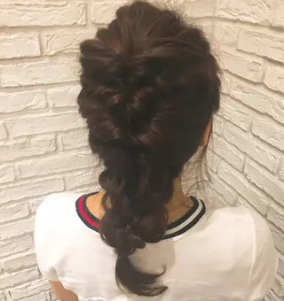 ミディアム カラー ヘアアレンジ 鈴木 麻希のヘアスタイル