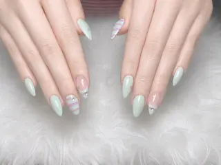 ネイル 🌻Luna Mika🌻のネイルデザイン