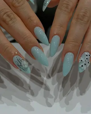 ネイル Rina Nail.Novaのネイルデザイン
