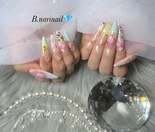 ネイル b.nari nailのネイルデザイン