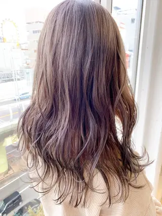 セミロング カラー LUXBE LUCEのヘアスタイル