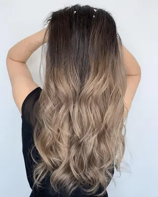 ロング 山田 絵里菜のヘアスタイル
