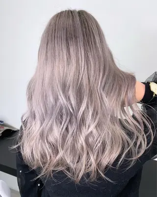 セミロング 山田 絵里菜のヘアスタイル