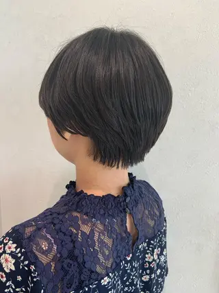 ショート ハイトーンカラー🤍 山下 優華のヘアスタイル