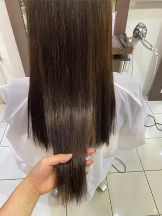 カラー バウハウスヘア ひなのヘアスタイル
