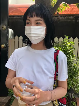ミディアム カラー eri kinjoのヘアスタイル