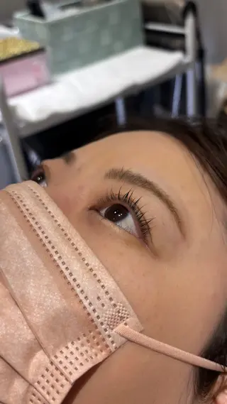 マツエク・マツパ 橋野 凜のヘアスタイル