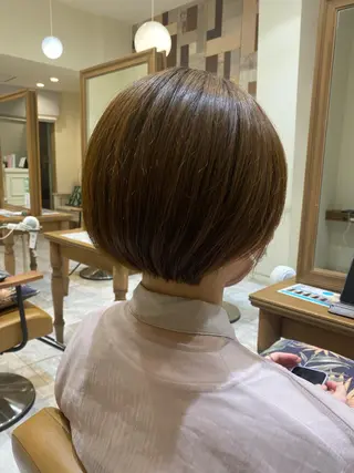 ショート いいの ともこのヘアスタイル
