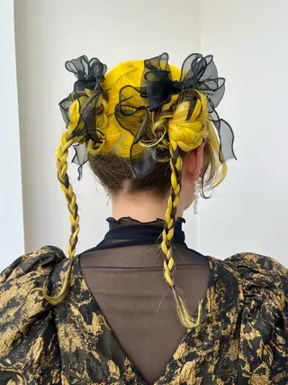 ミディアム カラー ヘアアレンジ 派手髪デザインカラー ヒロカのヘアスタイル