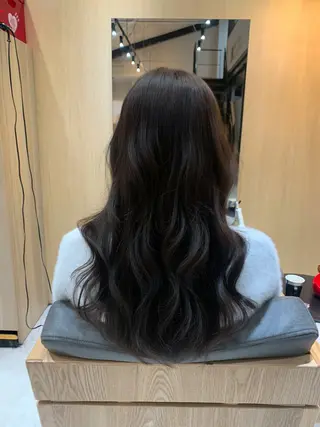 ロング 本多 永佳のヘアスタイル