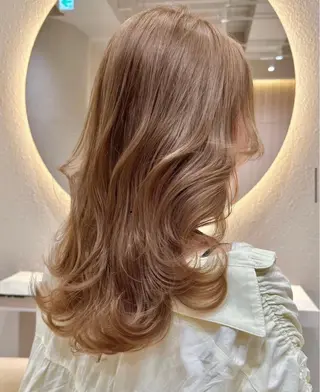 ロング コハク /艶カラー 縮毛矯正のヘアスタイル