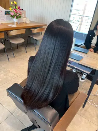 ロング カラー ストレート⭐️ 髪質改善カラー⭐️のヘアスタイル