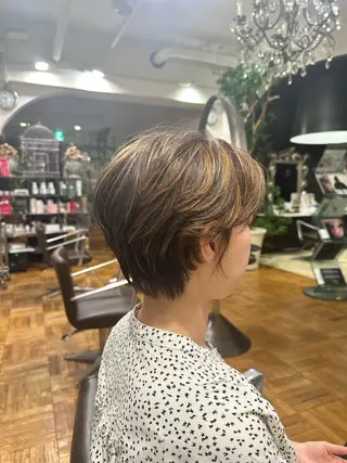 ショート ボブ  レイヤー 髪質改善  相澤晃希のヘアスタイル