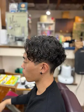 パーマ メンズ 生駒のパーマ達人 FEELけんけんのヘアスタイル