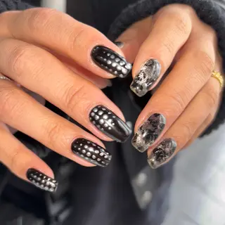 ネイル 🪐富島彩夏 /海外nail🪐のネイルデザイン