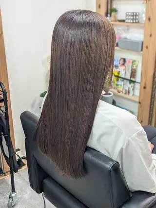 ロング 浜松/篠原町 ハリコシ艶カラーのヘアスタイル