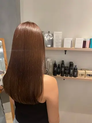ロング カラー ROCCO アイナ/ レイヤー透明感カラーのヘアスタイル