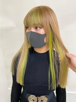 カラー エクステ ハイトーン 💭黒崎ハルカのヘアスタイル