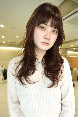 ミディアム ダイスケ/ 結べるレイヤーカットのヘアスタイル