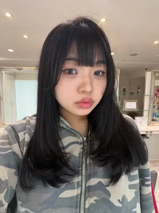 セミロング パーマ 朴 鈴香のヘアスタイル