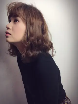ミディアム カラー パーマ 岩崎 克秀のヘアスタイル