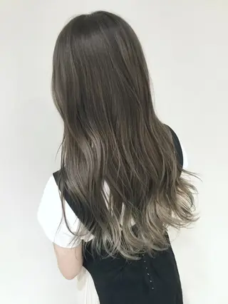 セミロング カラー 髪質改善カラー韓国風 レイヤーtudaのヘアスタイル