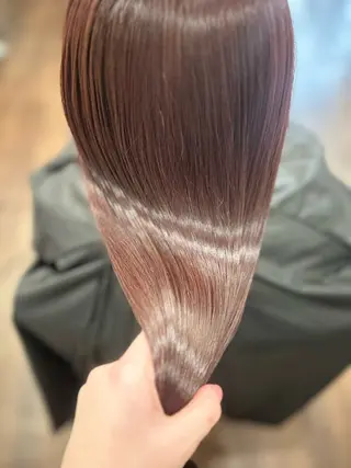 ロング カラー ヘアアレンジ 🤍 minaのヘアスタイル