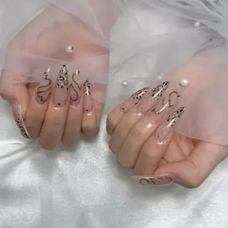 ネイル PEEKABOO 旧:momo京橋のネイルデザイン
