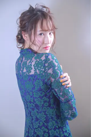 セミロング ヘアアレンジ 伊藤 裕貴のヘアスタイル