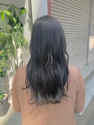 セミロング カラー ヘアアレンジ REONA🪽✨薬院 レイヤーカット🫧のヘアスタイル