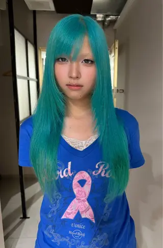 ロング TAIRA横浜ウルフ 🐺デザインカラーのヘアスタイル